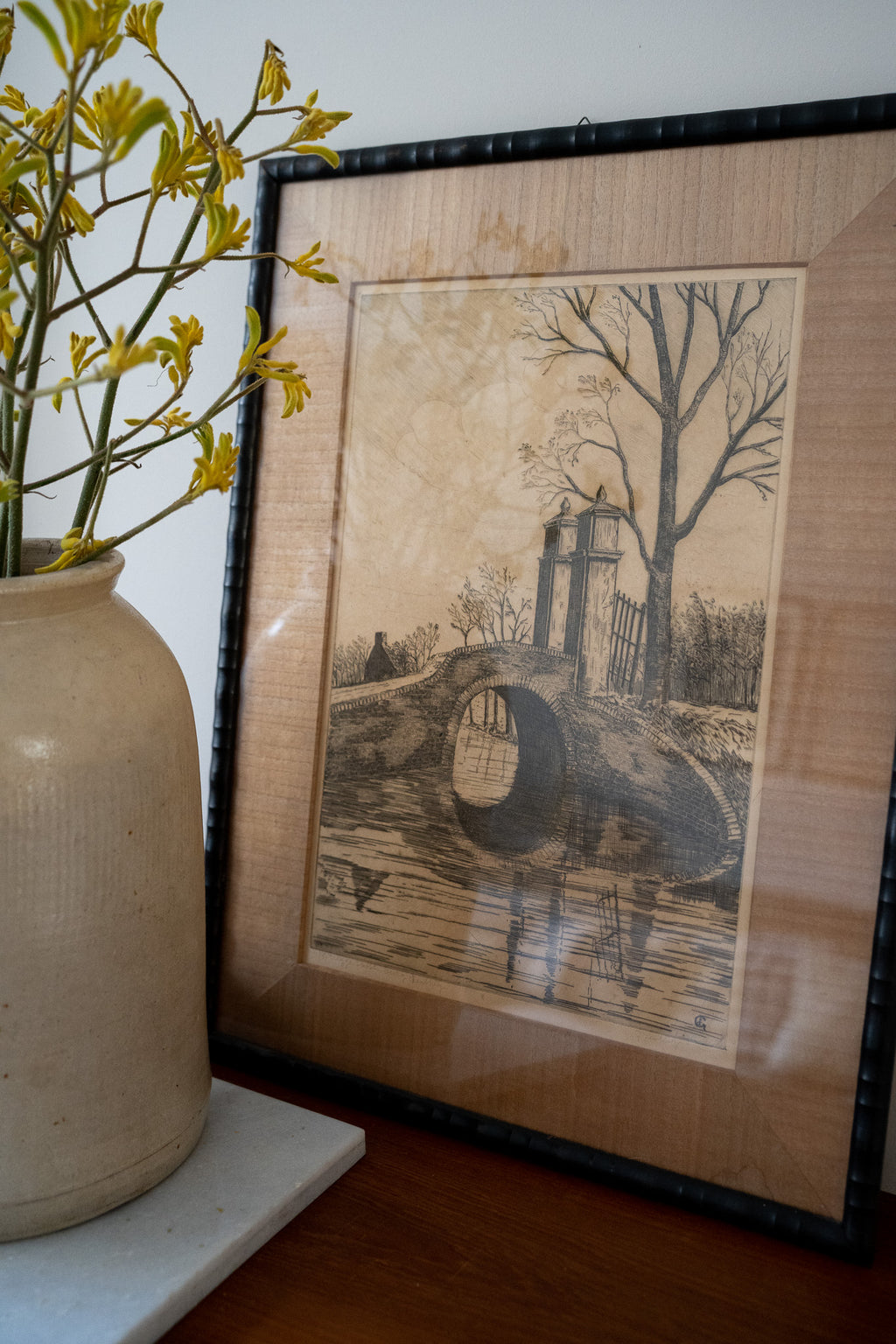 Zwarte bamboe lijst met schets