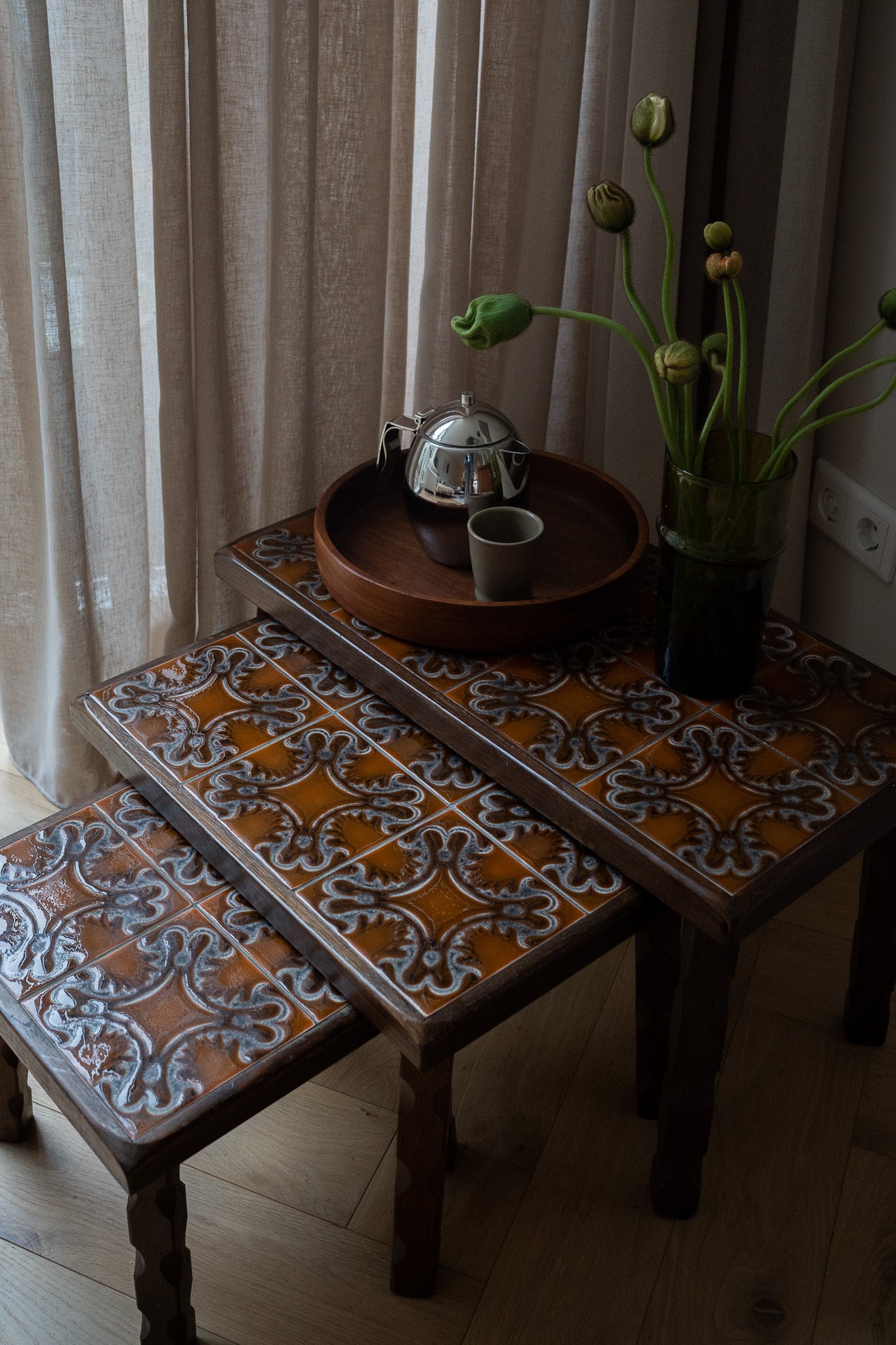 Set van 3 Nesting tafeltjes met tegelblad