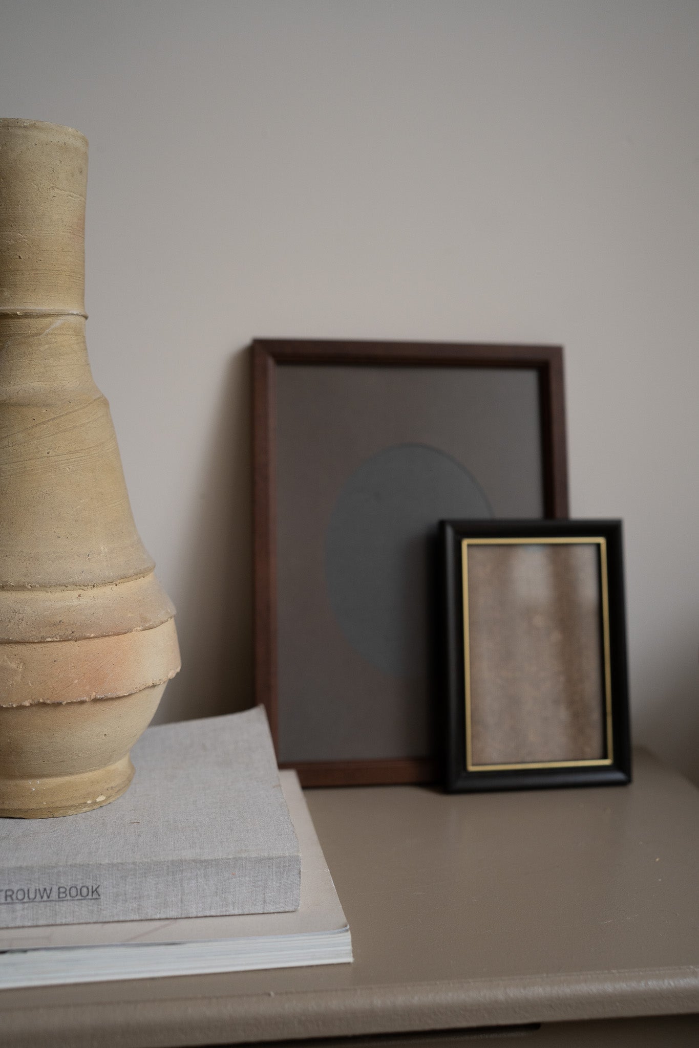 Houten lijst met gouden rand