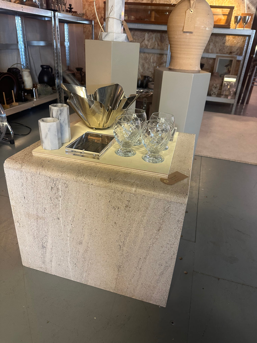 Vintage travertine bijzettafel