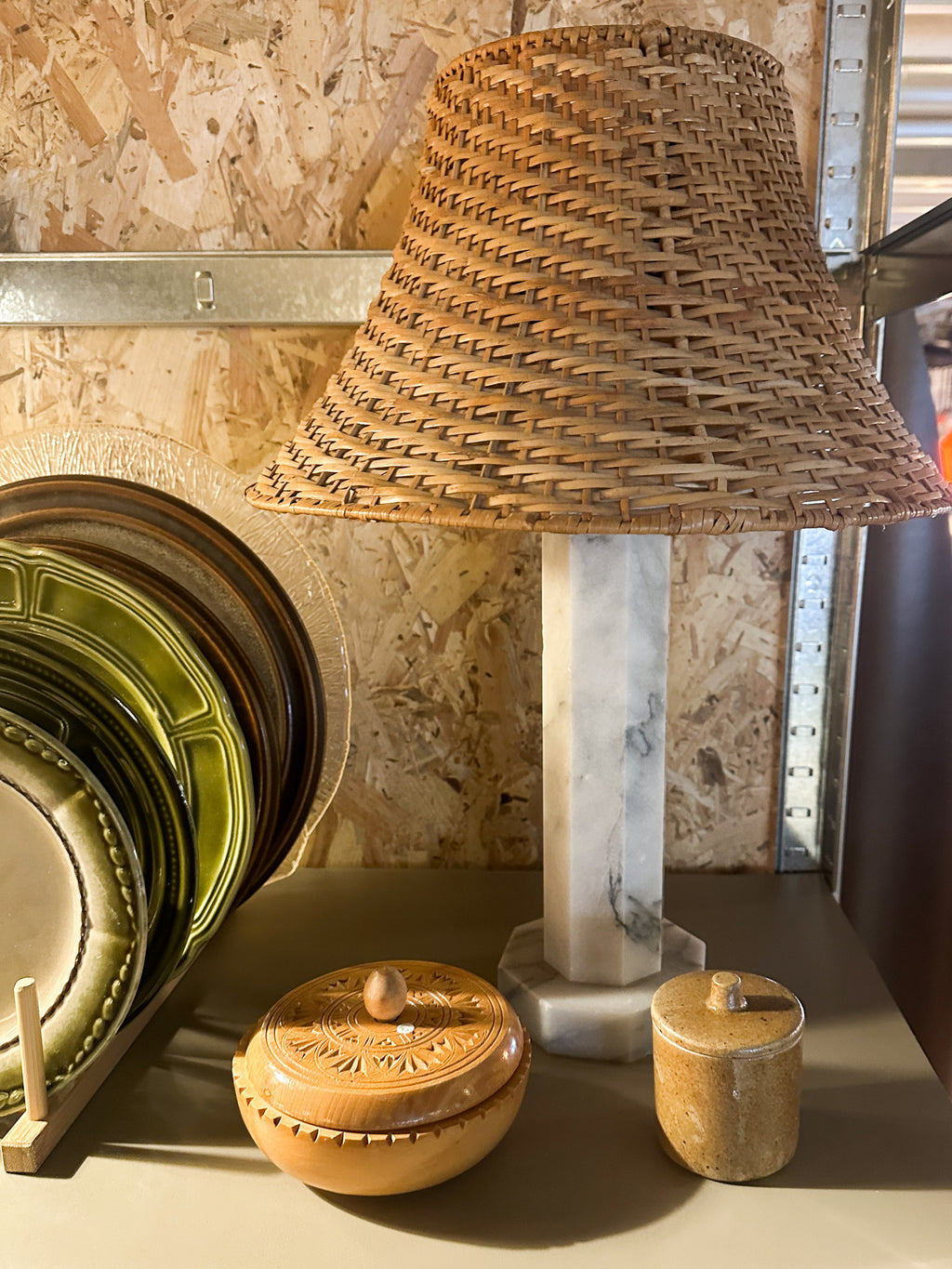 Marmeren lamp & rotan kap